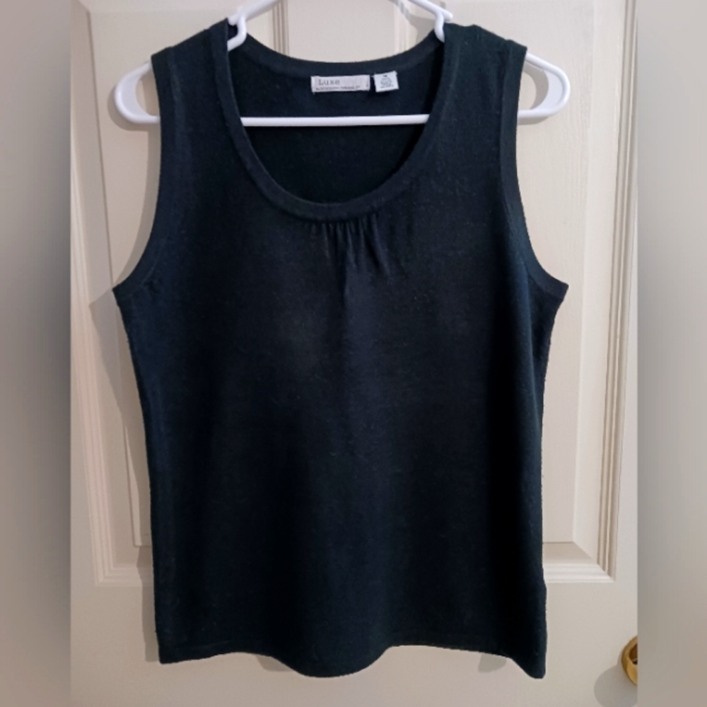 Luxe 360 Black Sleeveless Blouse
